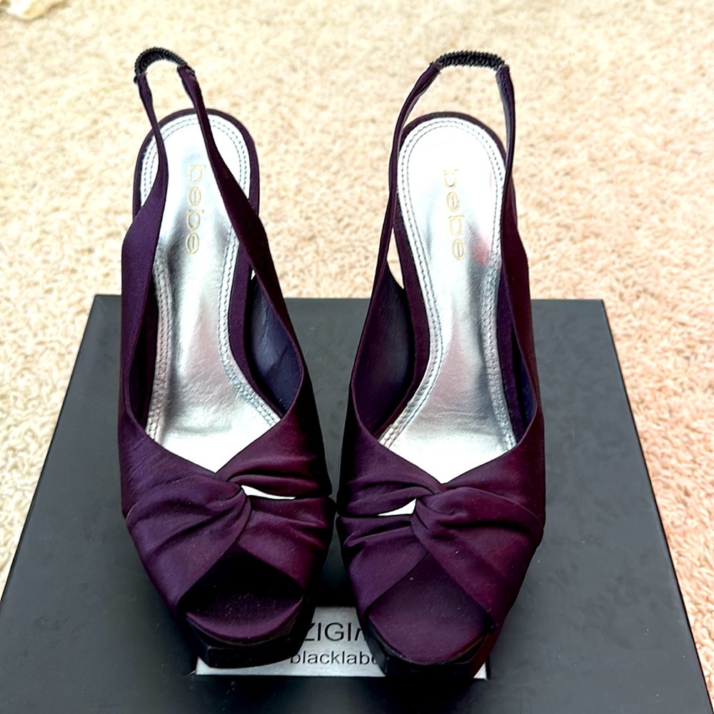 BB dark plum platform shoes never used made so well in size 7 so beautiful